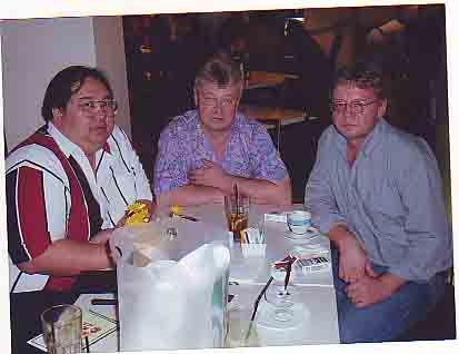 Встреча в Индонезии. Б.Тасма, В.Дмитриев, Хомяк